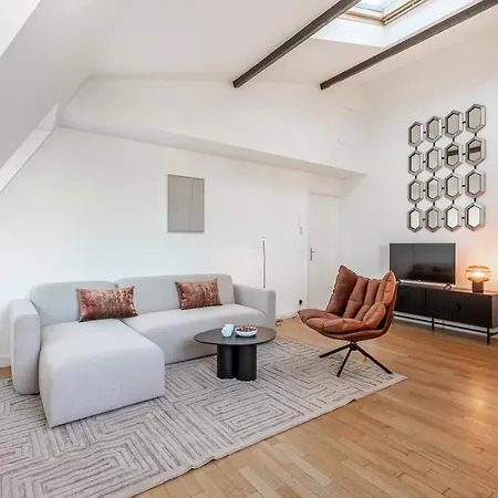 Amazing 3bedrooms Champs Elysees Ac Apartment Paris
